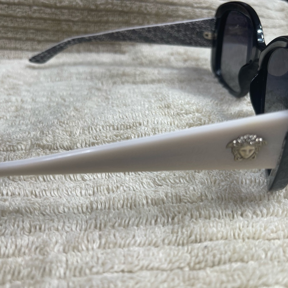 Authentic- Versace Sunglasses - Picture 2 of 5